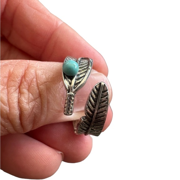 Silver Feather Wrap Open Ring with Turquoise Accent - Picture 3 of 5